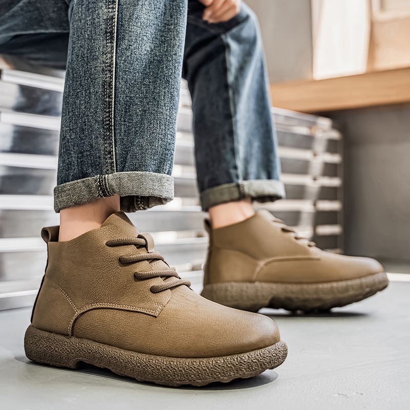 Chelsea Boots Men - รองเท้าบูทข้อเท้าผู้ชาย รองเท้าบูทสั้นสีน้ำตาล รองเท้าหรูหราที่ออกแบบมาสำหรับนักบิน โครงสร้างทนทาน รองเท้าส้นแบนทันสมัย เหมาะสำหรับในเมือง