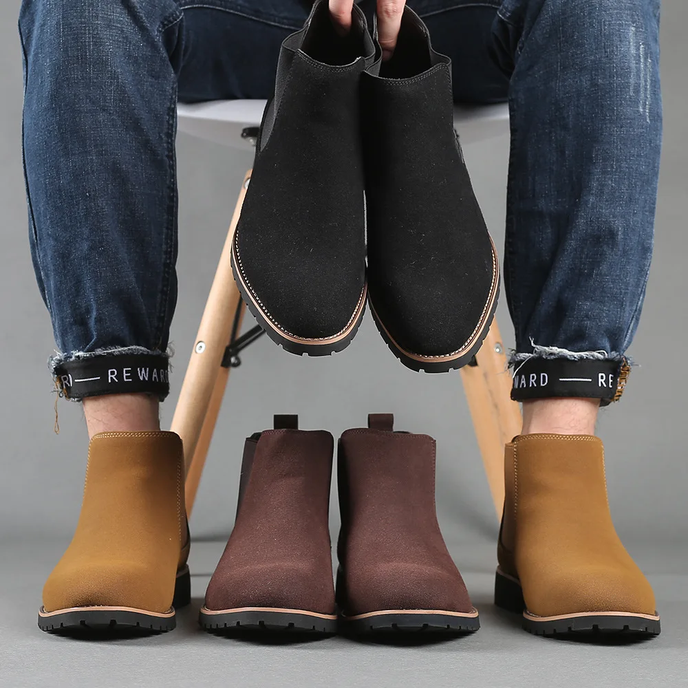 Chelsea Boots Men - รองเท้าบูทหุ้มข้อผู้ชาย สไตล์อังกฤษ หนังกลับ หนังแท้ แฟชั่น รองเท้าเชลซี